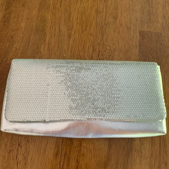La Regale Evening Clutch Silver with Sequins - Picture 1 of 14